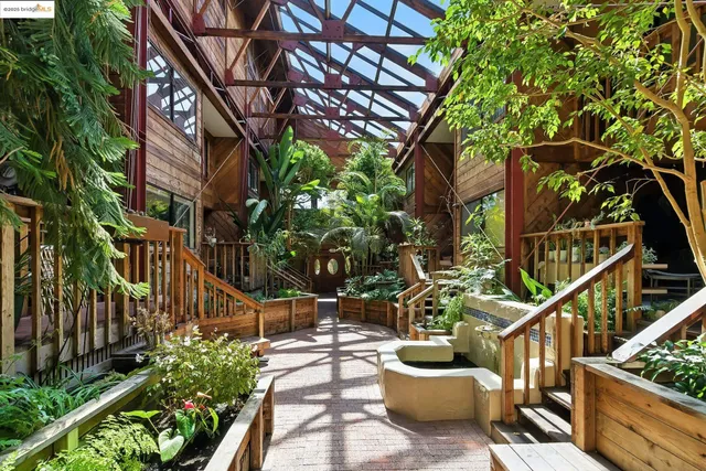 $795,000 | 5321 Miles Avenue, Unit X, Oakland, CA 94618