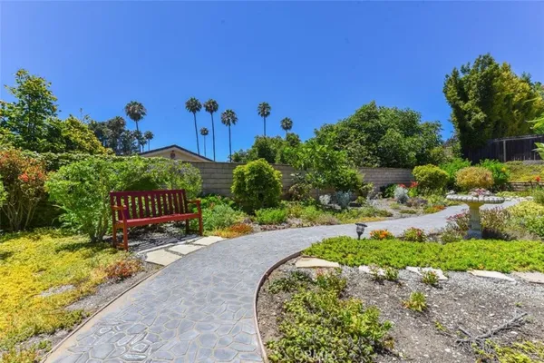 $2,420,000 | 28623 Quailhill Drive, Rancho Palos Verdes, CA 90275