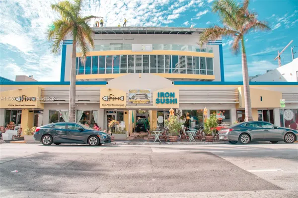 a view of building with yard