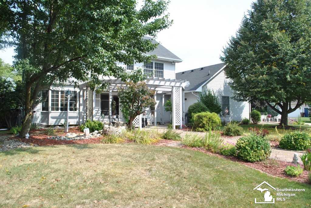 2192 East Hurd Road Monroe, MI 48162 - Photo 7 of 59 31360688-6.JPG