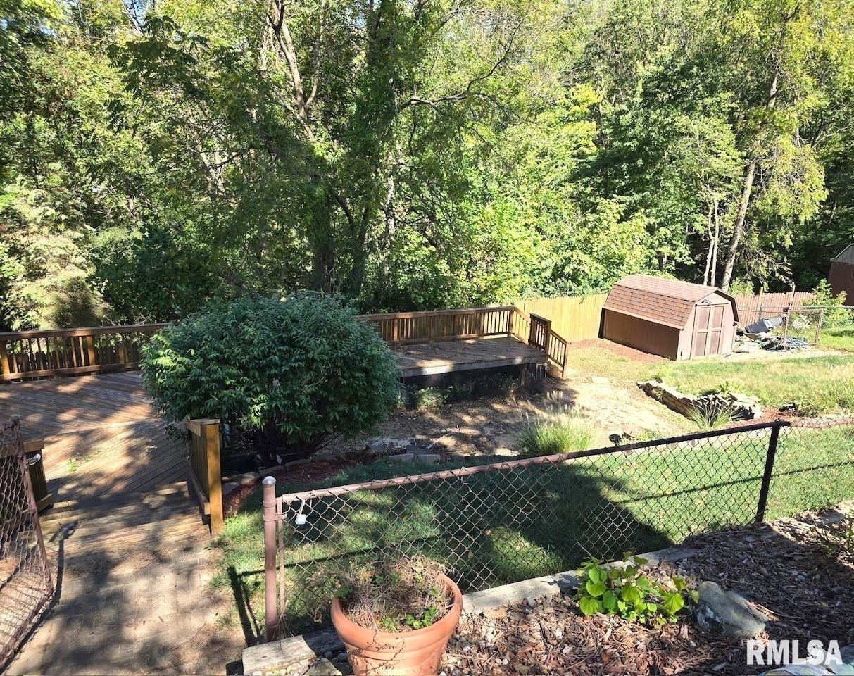 1913 Quail Hollow Road Pekin, IL 61554 - Photo 29 of 29 Gallery Image 29
