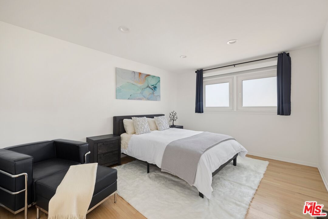 1244 Stradella Road Los Angeles, CA 90077 - Photo 16 of 31