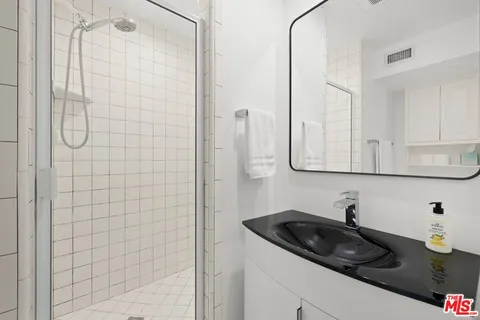 $4,195,000 | 1244 Stradella Road, Los Angeles, CA 90077