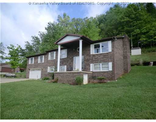 5424 Doc Bailey Road Charleston, WV 25313 - Photo 1 of 16 Exterior Front.