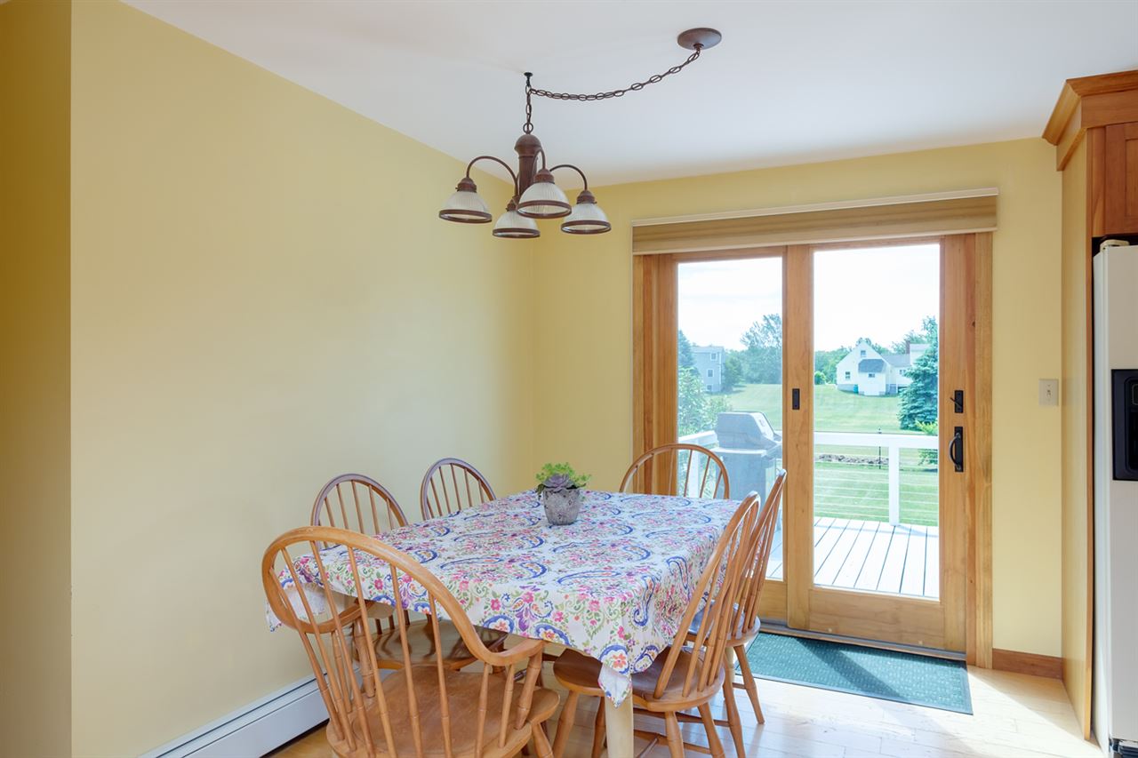 9 Holmgren Road Stratham, NH 03885 - Photo 10 of 32