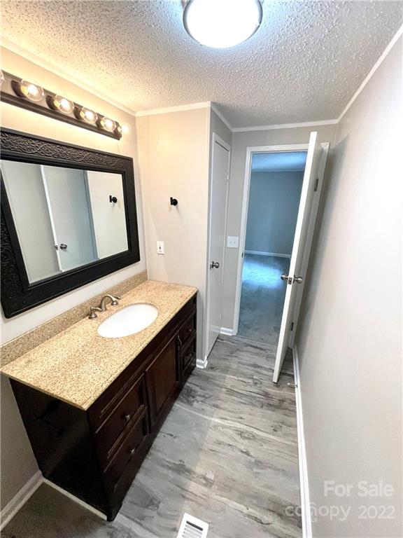 5801 Raintree Circle Concord, NC 28027 - Photo 10 of 27 Gallery Image 10