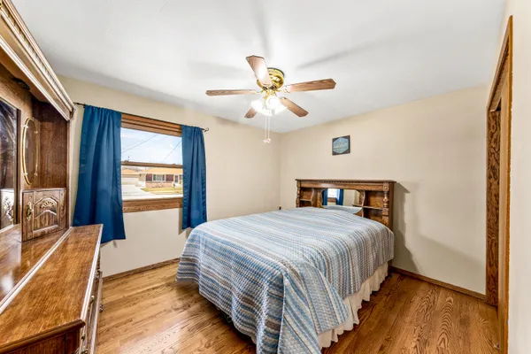 $269,900 | 1041 London Street, Menasha, WI 54952