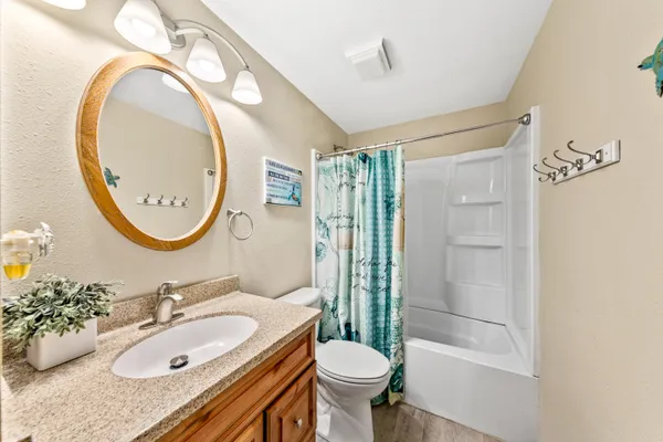 $269,900 | 1041 London Street, Menasha, WI 54952