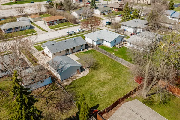 $269,900 | 1041 London Street, Menasha, WI 54952