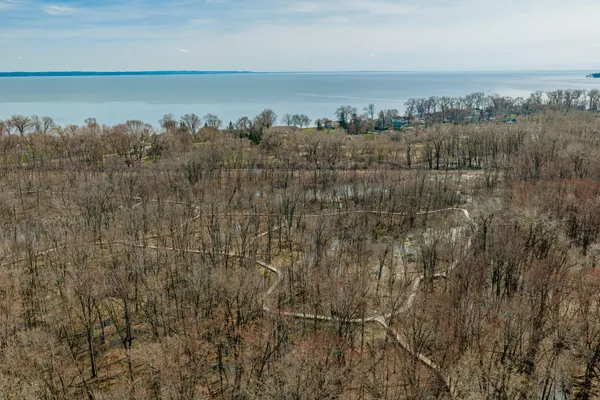 $269,900 | 1041 London Street, Menasha, WI 54952
