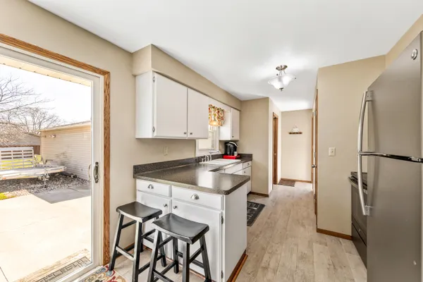 $269,900 | 1041 London Street, Menasha, WI 54952