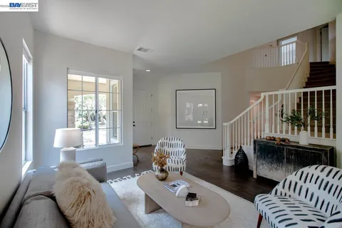 $2,095,000 | 367 Creedon Circle, Alameda, CA 94502