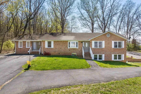 $469,900 | 16998 East Summit Avenue, Elkton, VA 22827