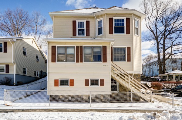 32 Superior Road Worcester, MA 01604 - Photo 1 of 8 Gallery Image 1