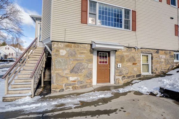 32 Superior Road Worcester, MA 01604 - Photo 4 of 8 Gallery Image 4