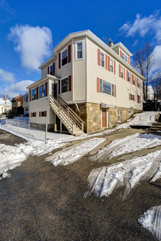 32 Superior Road Worcester, MA 01604 - Photo 5 of 8 Gallery Image 5