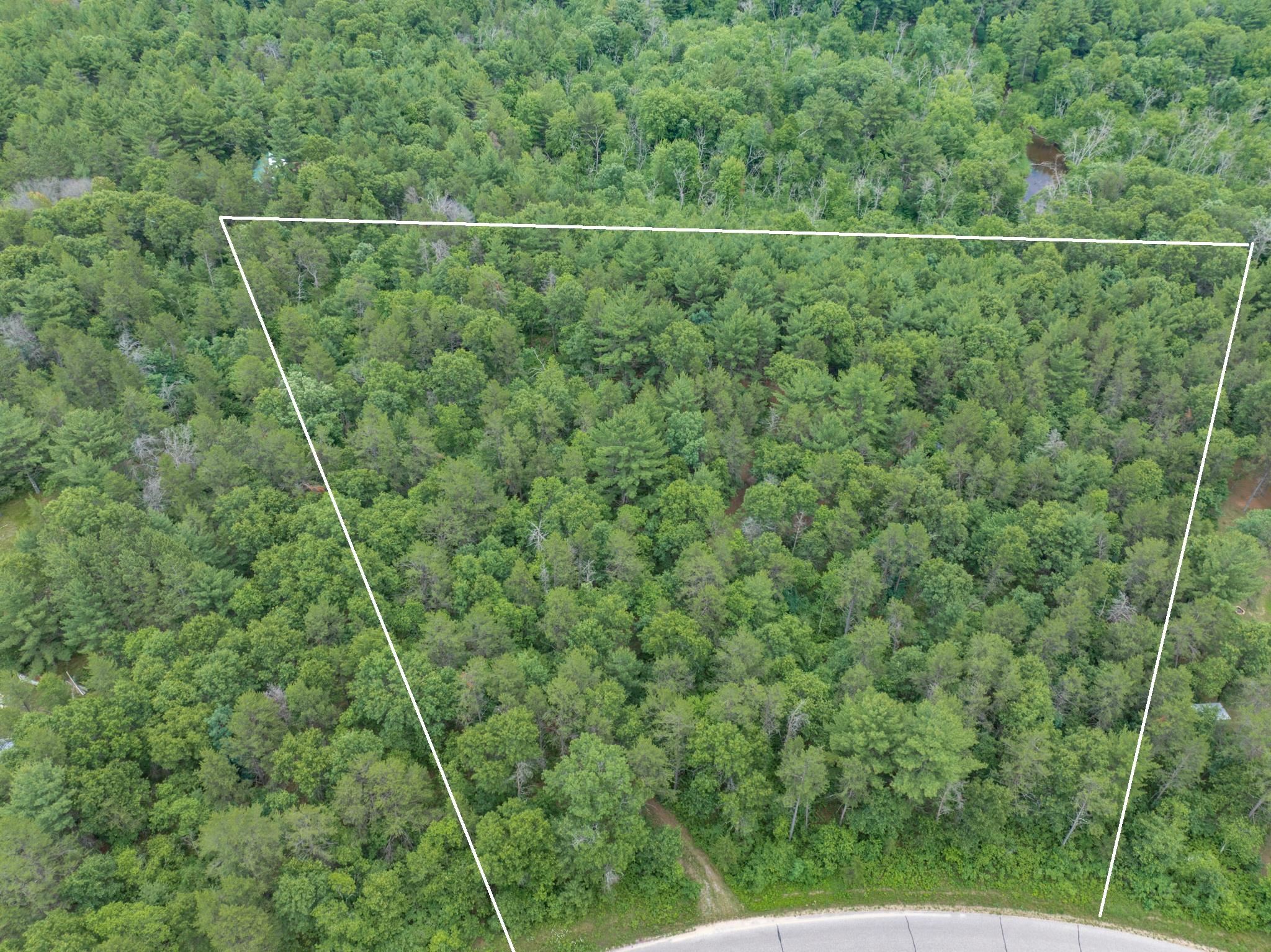907 West Trout Valley Road Hancock, WI 54943 - Photo 5 of 48