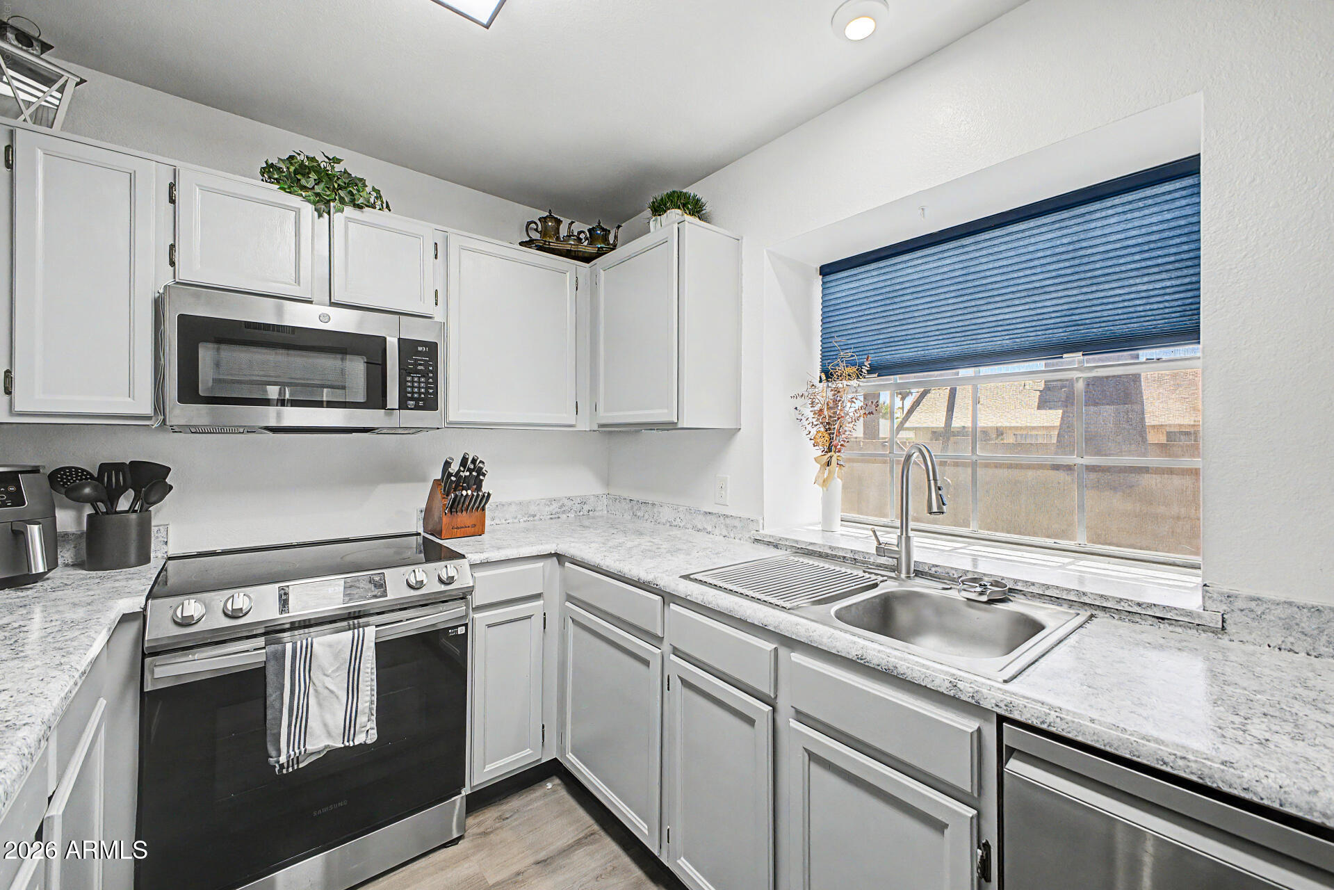 8111 West Wacker Road, Unit 32 Peoria, AZ 85381 - Photo 11 of 31 13 - Wacker