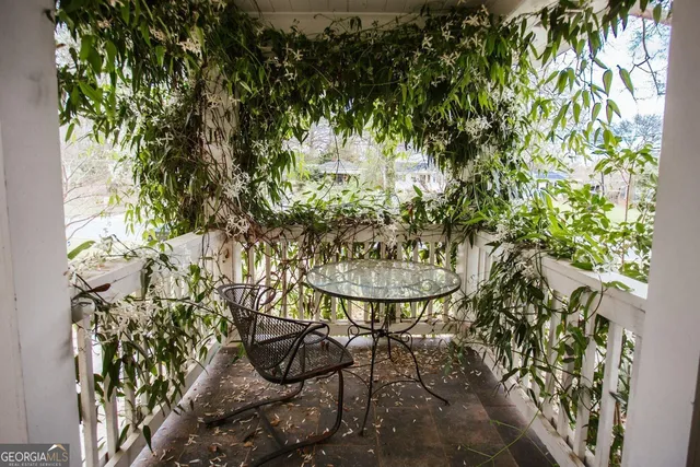 $3,200 | 284 The Plaza, Athens, GA 30606