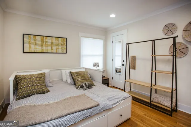 $3,200 | 284 The Plaza, Athens, GA 30606