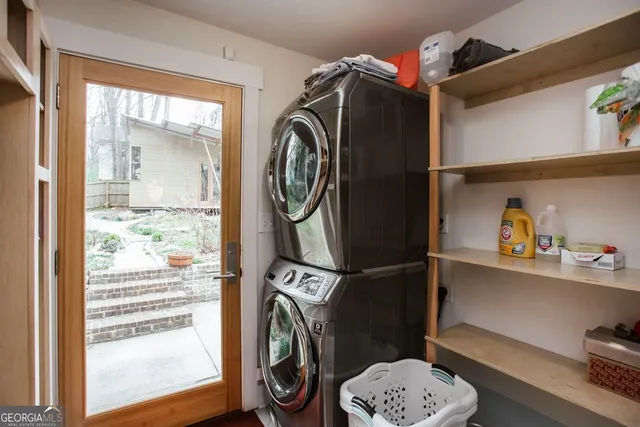 $3,200 | 284 The Plaza, Athens, GA 30606