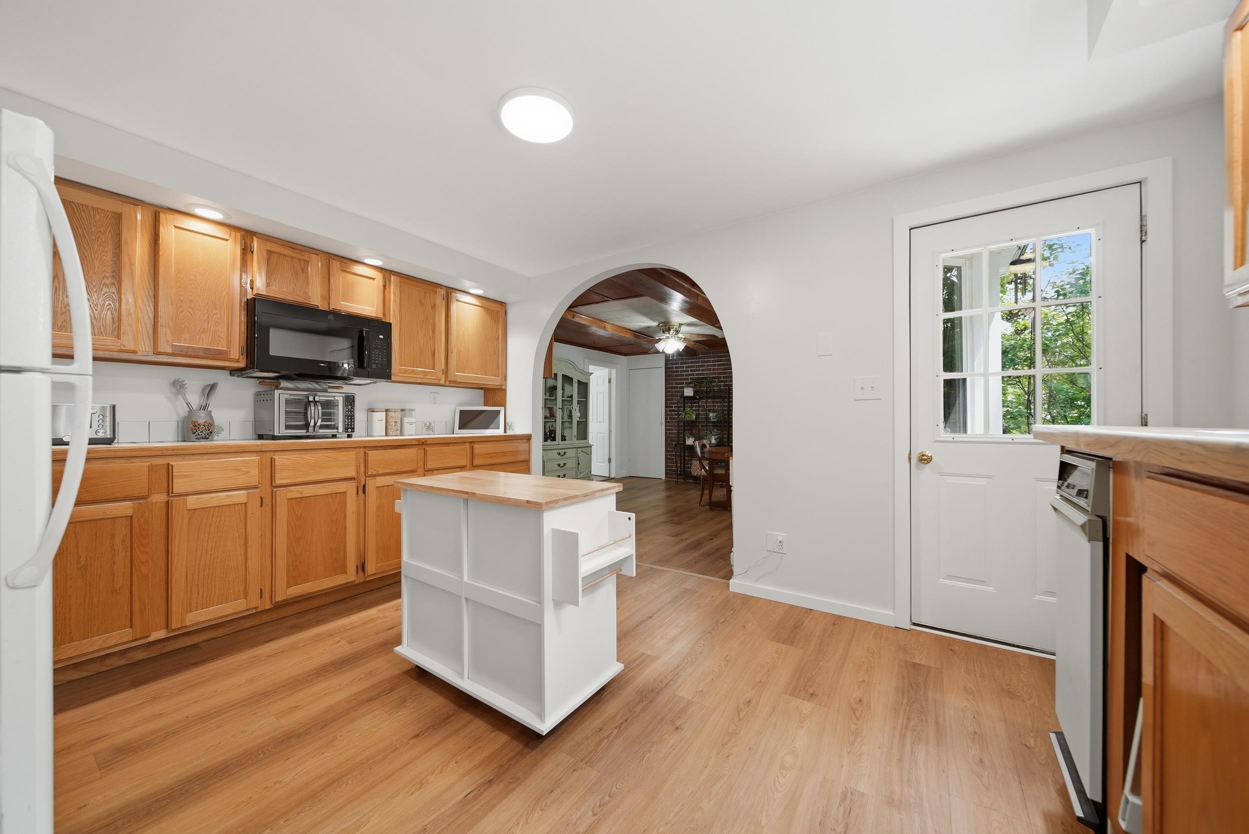 842 Portland Street Rochester, NH 03868 - Photo 9 of 37