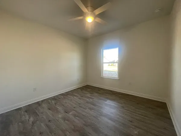 $2,300 | 5448 Jenee Court, Crestview, FL 32539