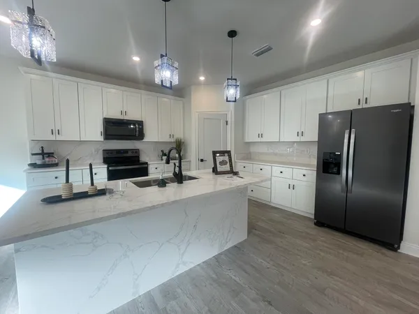 $2,300 | 5448 Jenee Court, Crestview, FL 32539