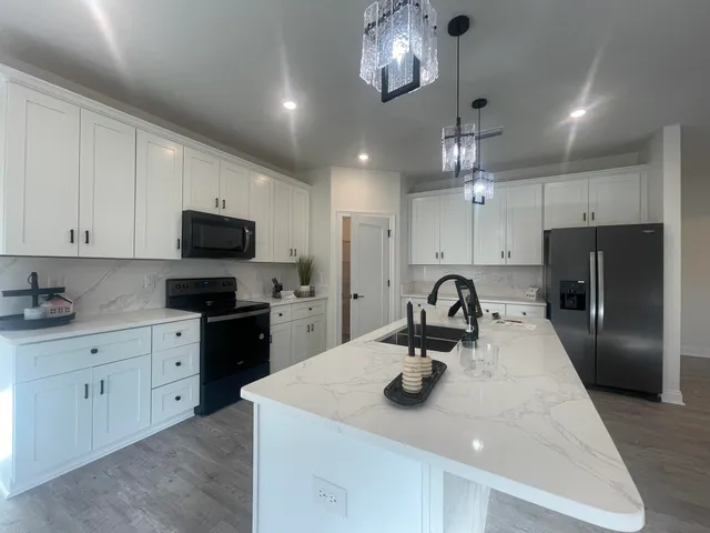 $2,300 | 5448 Jenee Court, Crestview, FL 32539