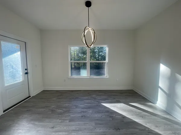 $2,300 | 5448 Jenee Court, Crestview, FL 32539