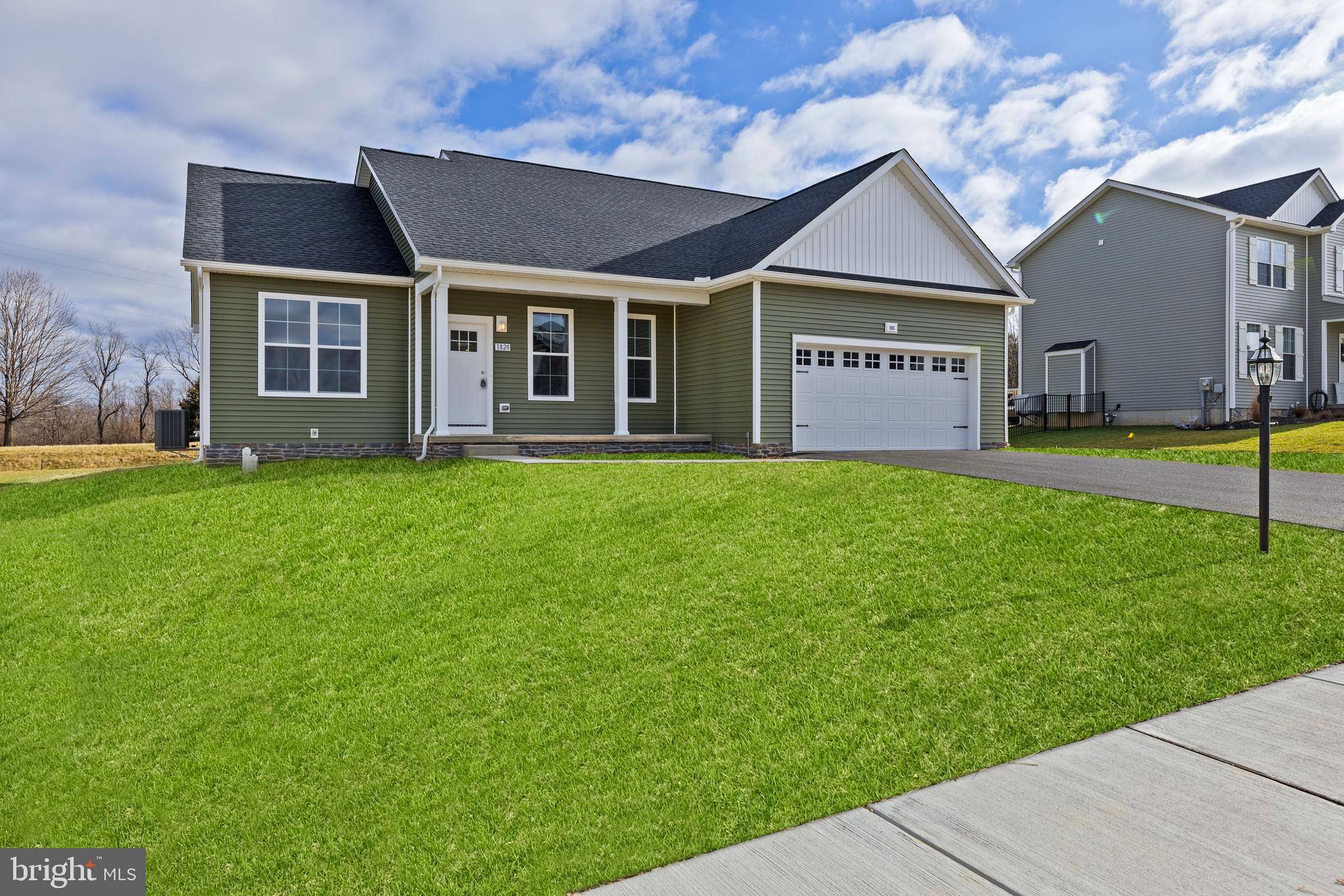 42 Lobell Road, Unit 19 Abbottstown, PA 17301 - Photo 2 of 25 All photos are of a similar model