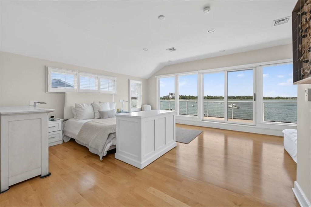9 Beach Road Hingham, MA 02043 - Photo 22 of 34