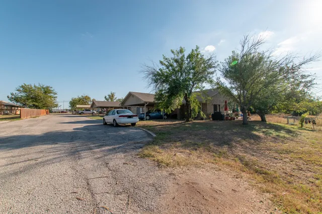 $1,449,000 | 1707 Fourth Street, Lampasas, TX 76550