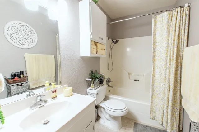 $1,449,000 | 1707 Fourth Street, Lampasas, TX 76550