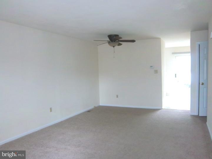 740 Rutland Court Sewell, NJ 08080 - Photo 4 of 12 Dining Room