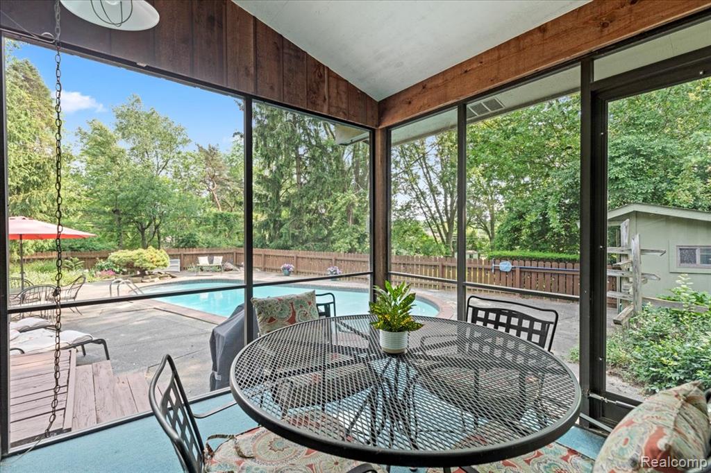 2689 Roseview Drive Rochester Hills, MI 48306 - Photo 30 of 74