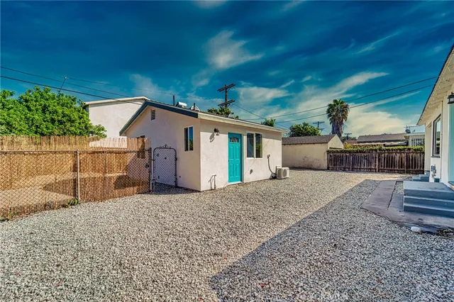 $2,350 | 11420 Clovis Avenue, Los Angeles, CA 90059