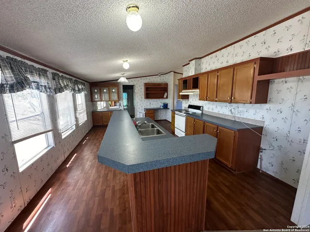 $1,500 | 4050 South Highway 16, Bandera, TX 78003