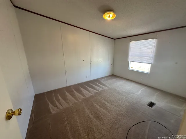 $1,500 | 4050 South Highway 16, Bandera, TX 78003