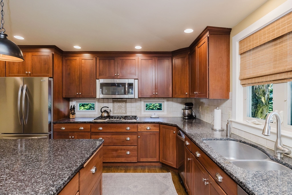99 Pleasant Street Mansfield, MA 02048 - Photo 3 of 18