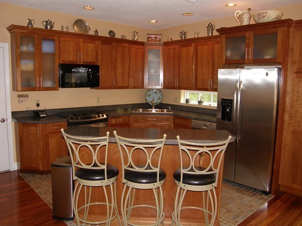 8 Grover Lane Foxboro, MA 02035 - Photo 4 of 30 Gallery Image 4