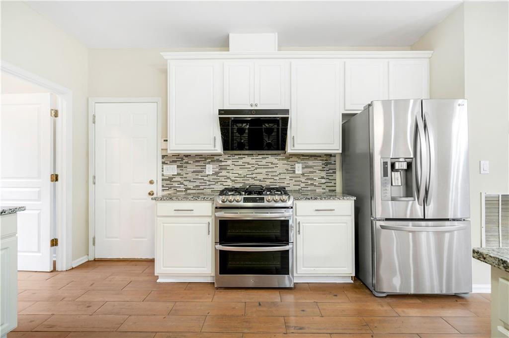 2322 Kelman Place Dacula, GA 30019 - Photo 10 of 35