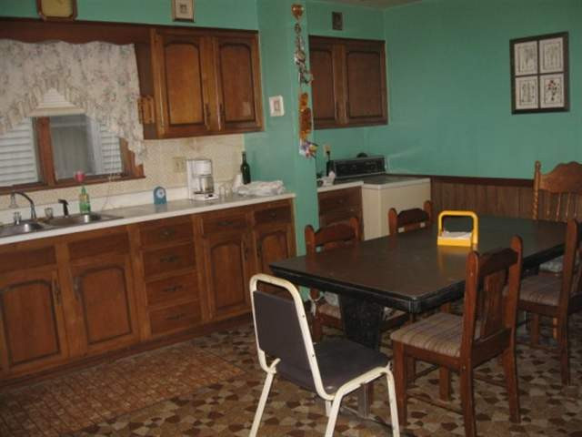 1655 Lenox Road Schenectady, NY 12308 - Photo 2 of 10 Photo 2