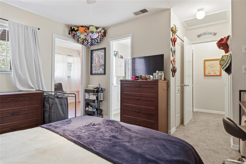 920 Southwest 55th Terrace Gainesville, FL 32607 - Photo 34 of 45