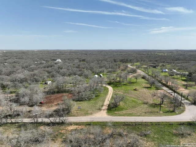 $125,000 | 753 Roosevelt Road, Kingsbury, TX 78638