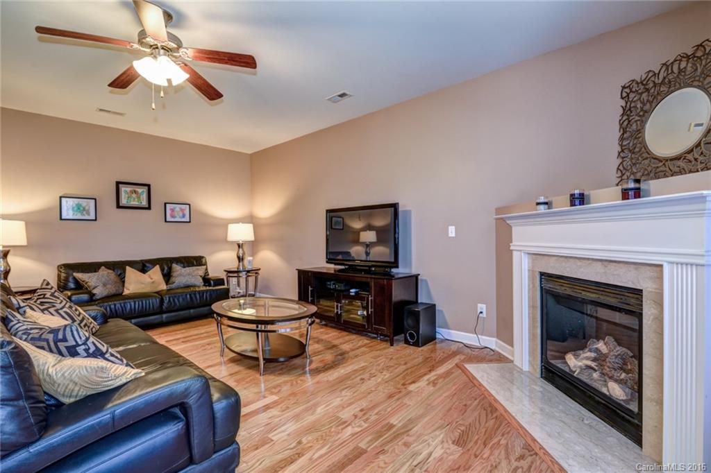11107 Greenhead View Road Charlotte, NC 28262 - Photo 7 of 24 Gallery Image 7