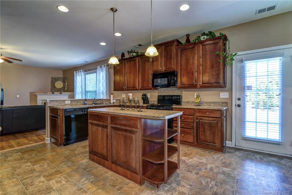 11107 Greenhead View Road Charlotte, NC 28262 - Photo 10 of 24 Gallery Image 10