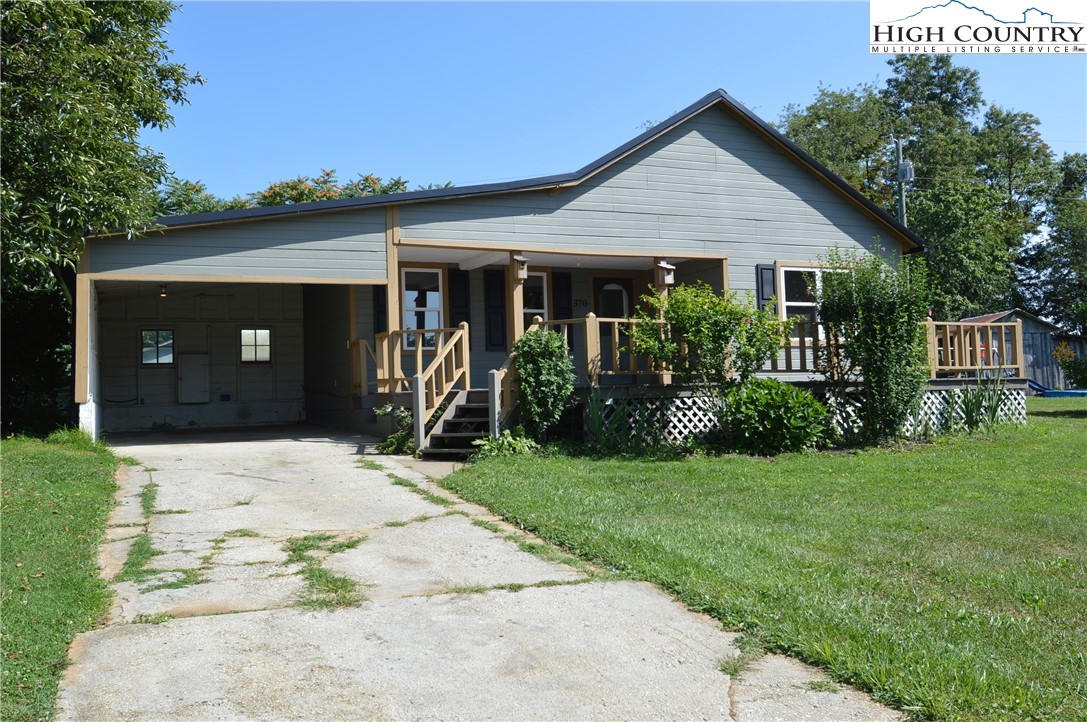 370 Ballpark Road Sparta, NC 28675 - Photo 3 of 28 Gallery Image 3
