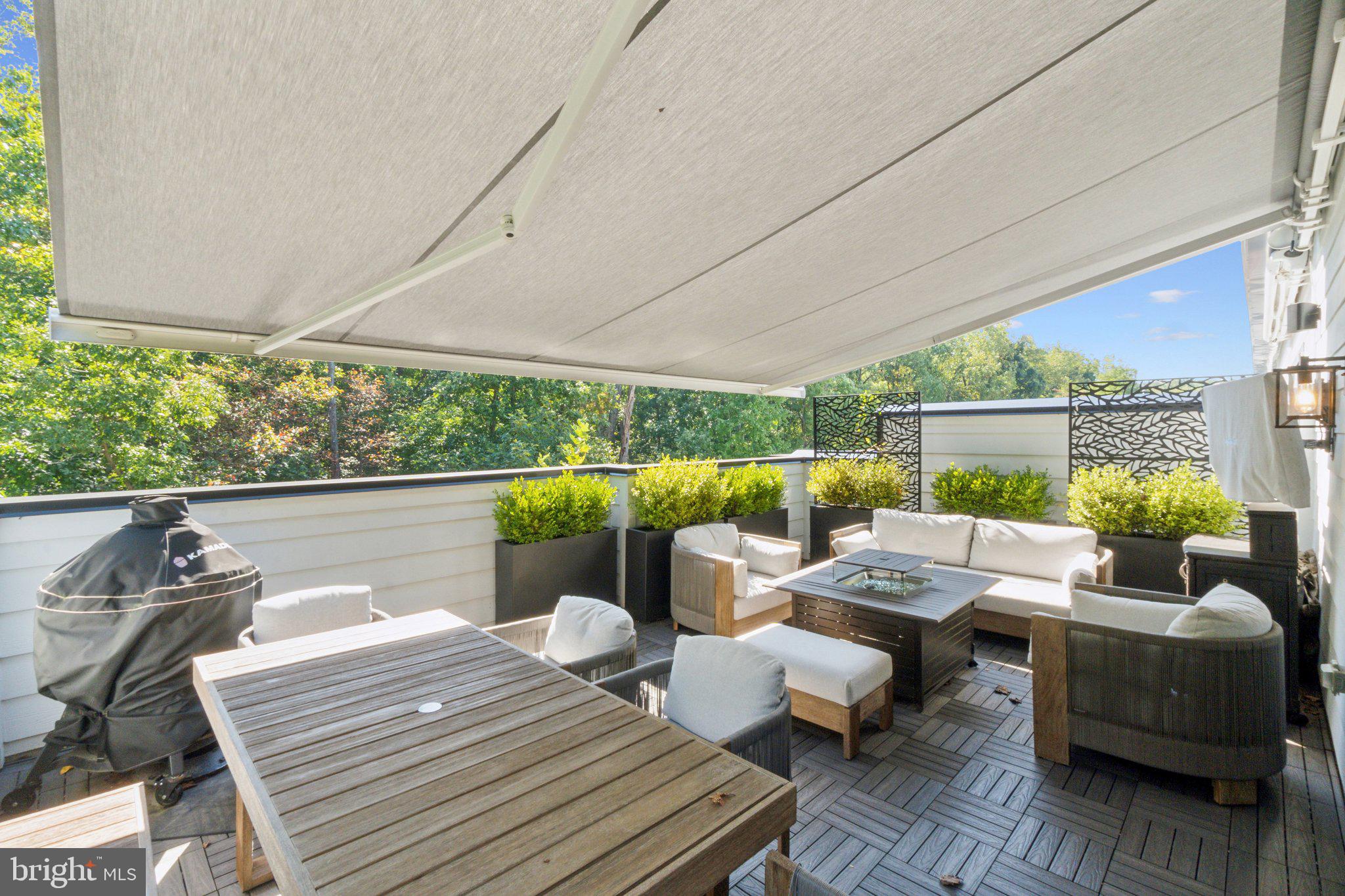 11316 Emerald Park Road Potomac, MD 20854 - Photo 21 of 25 Gorgeous Roof Top Deck