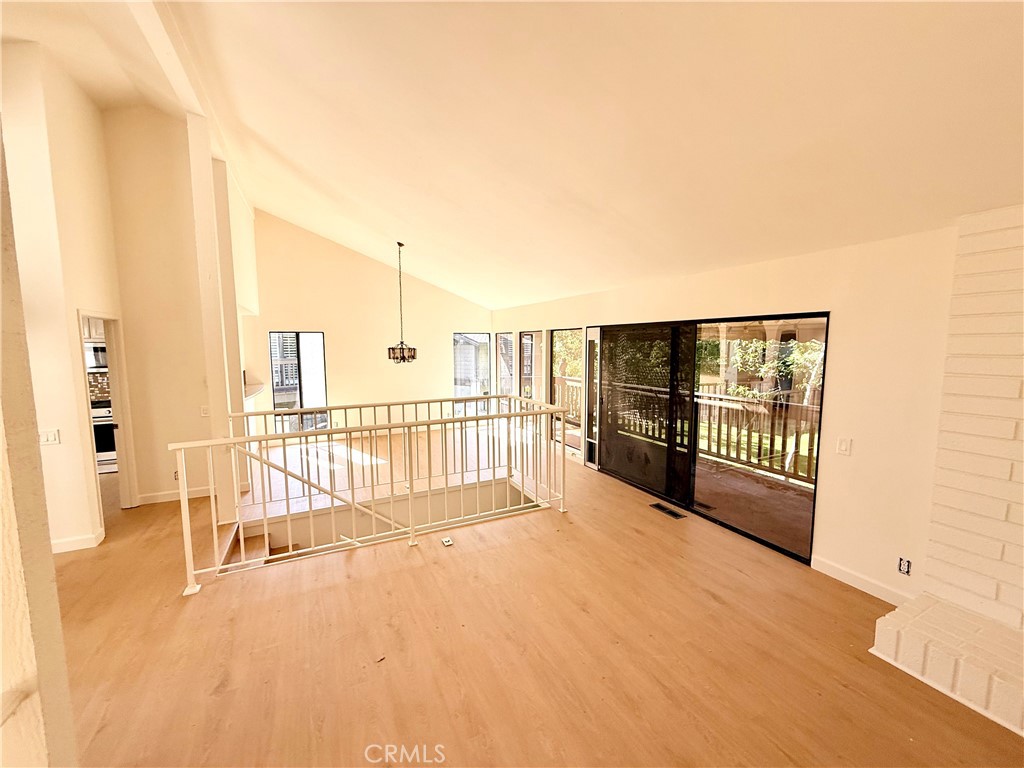 15 Rana Irvine, CA 92612 - Photo 4 of 15 a view of a balcony